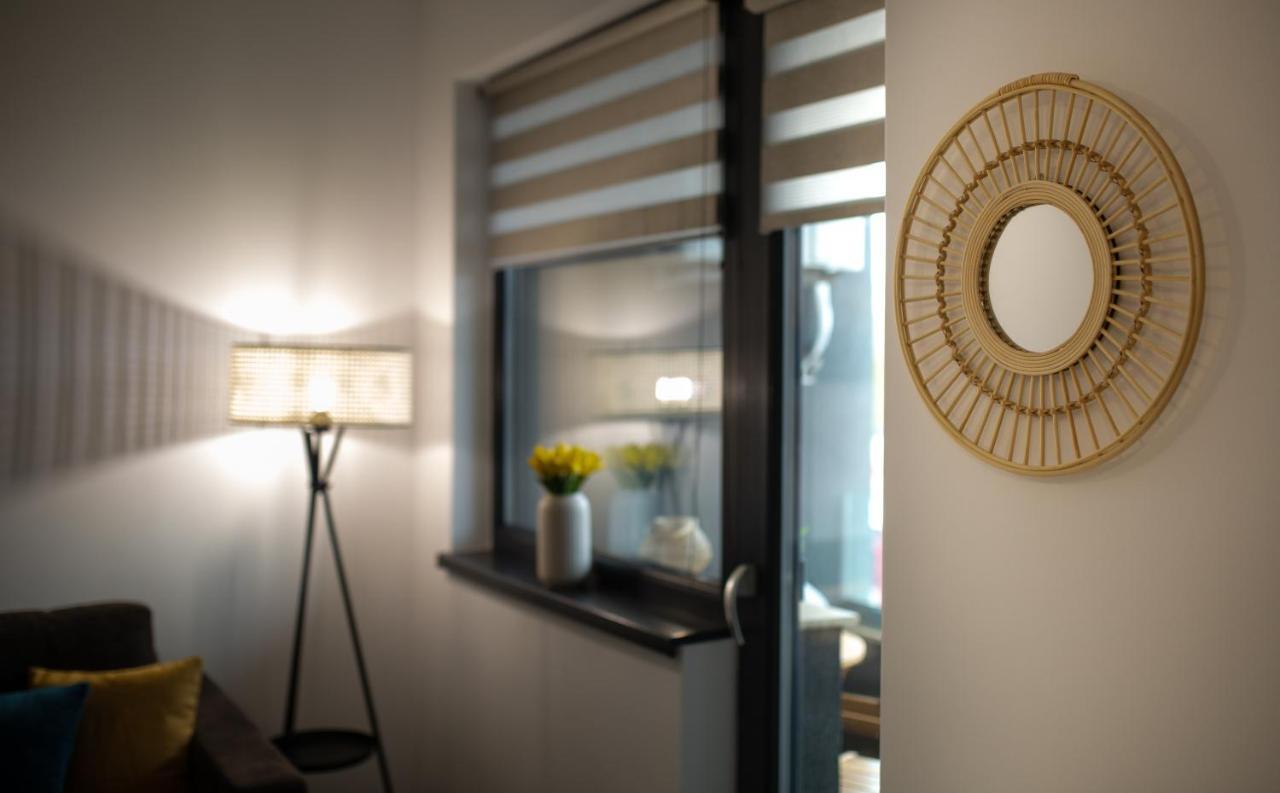 'Just Like Home' Apartment - With Private Parking Place Galaţi Eksteriør billede