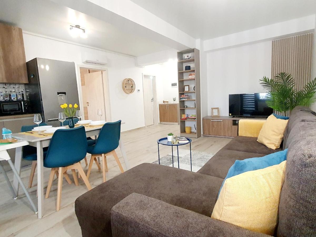 'Just Like Home' Apartment - With Private Parking Place Galaţi Eksteriør billede